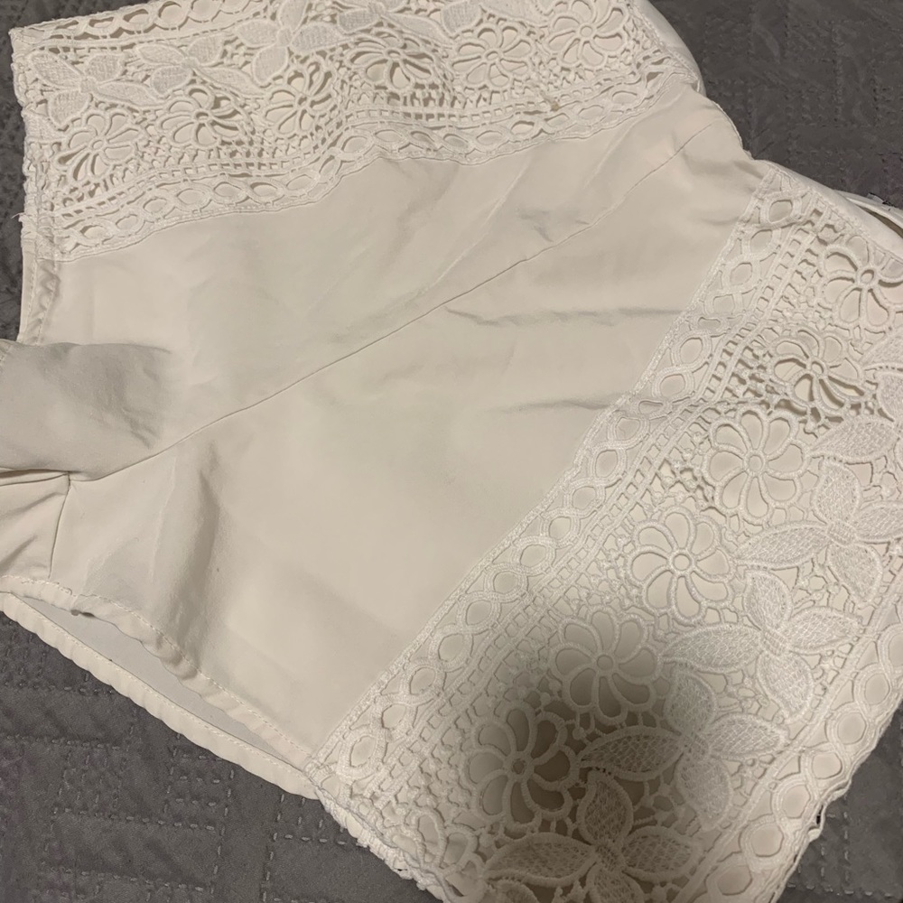 Small high waisted white shorts